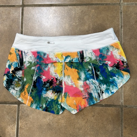 Lululemon speed up short 2.5 inch inseam size 8 - Picture 3 of 3
